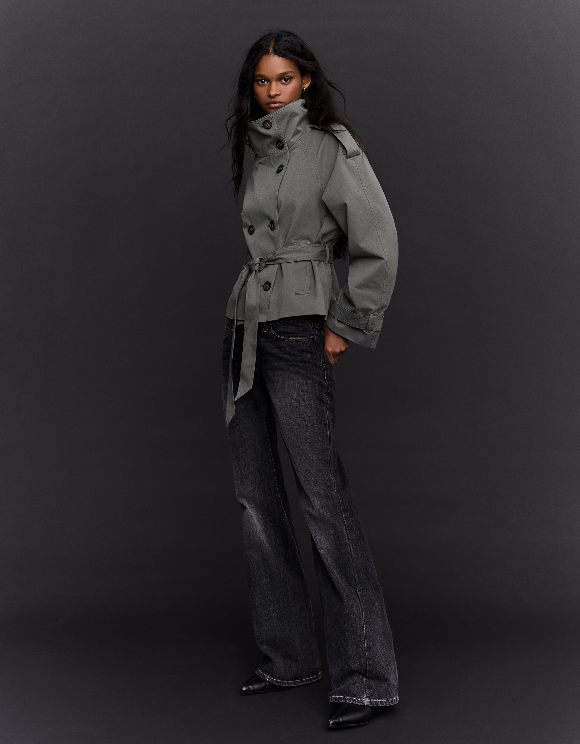 #5E5F5A, Gris foncé